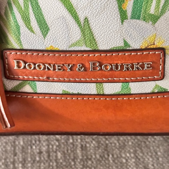 EUC DOONEY AND BOURKE DAFFODIL
LEATHER HANDBAG - Picture 6 of 9